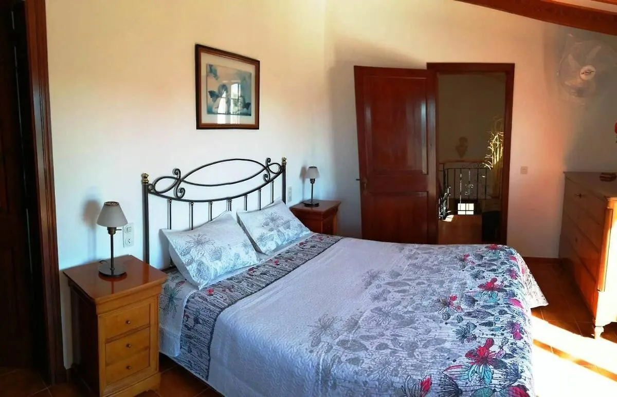 Holiday home Villa Privada Con Piscina Y Jardin A 200 Metros De La Playa Sa Caleta